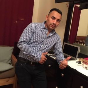 Meet your Posher, Acosta